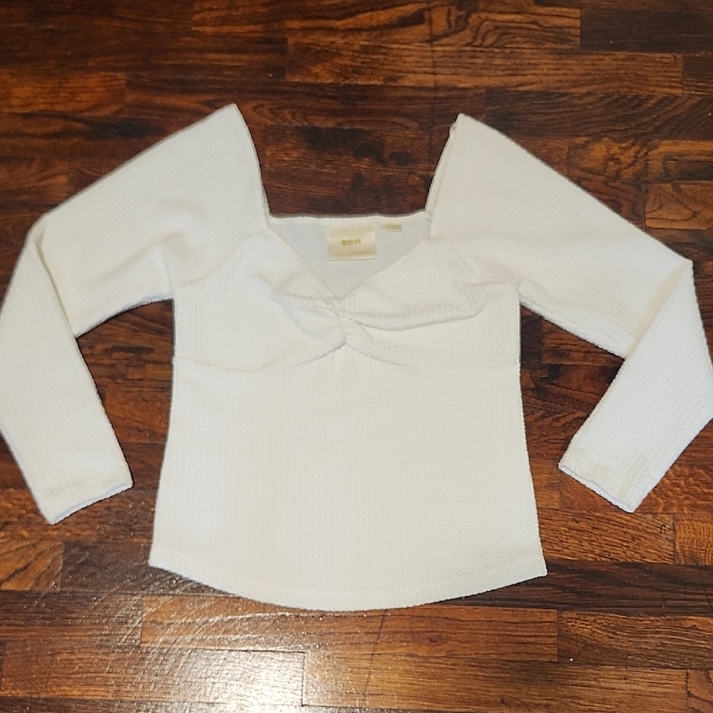 Anthropologie Maeve White Long Sleeve Top with Sweetheart Twist Detail Neckline